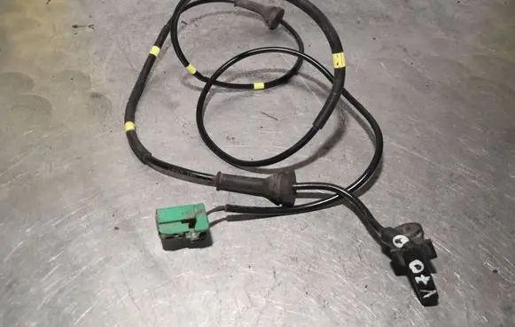 Volvo V70 ABS rear brake sensor 3524257 3527257