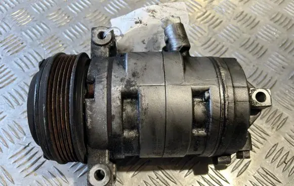 Mercedes-Benz X-class W470 Air conditioning (A/C) compressor (pump) A4708300600 926005XB0A