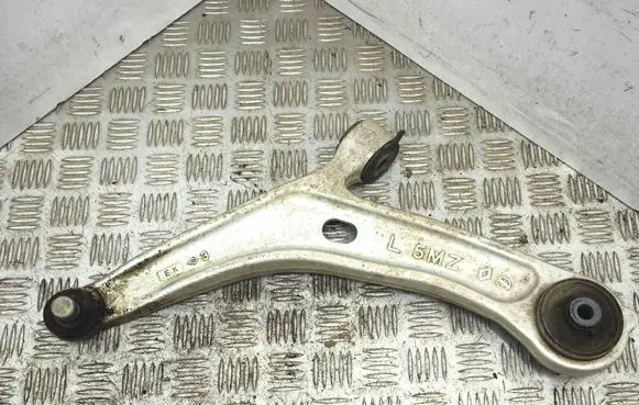Renault Megane E-Tech Front lower control arm/wishbone
