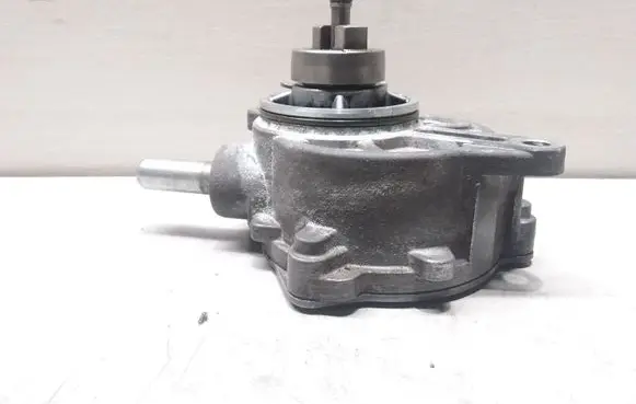 Mercedes-Benz Vito Viano W639 Vacuum pump LA1231052