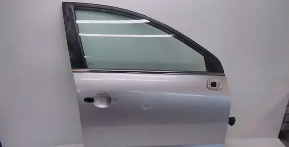 Opel Antara Front door