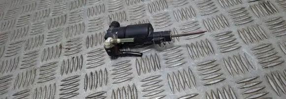 Peugeot Partner Windscreen/windshield washer pump 8200031805 9632984980 8200184555