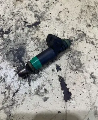 Mazda 2 Fuel injectors set 