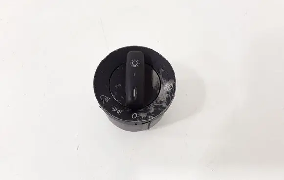 Volkswagen Golf V Light switch