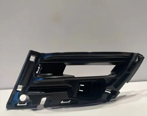 Skoda Octavia Mk3 (5E) Front bumper upper radiator grill 5E0807724A
