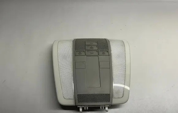 Mercedes-Benz C W204 Front seat light A2048202001