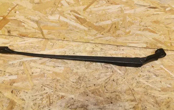 Toyota Avensis T270 Front wiper blade arm 3392125686 79983