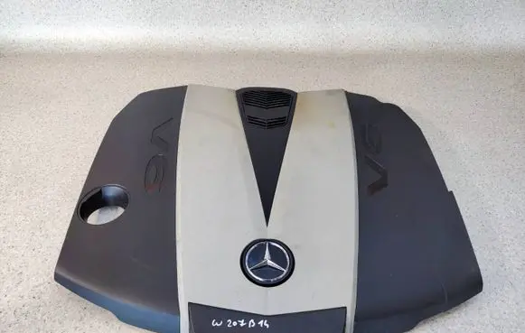 Mercedes-Benz E C207 W207 Engine cover (trim) A6420104267