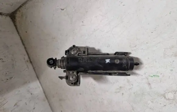 Peugeot 3008 I Headlight washer spray nozzle 9685172680