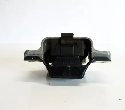 Volkswagen PASSAT B6 Engine mount bracket 3C0199555AA