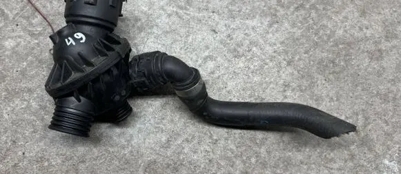 BMW X5 F15 Thermostat 7598865 12102200425