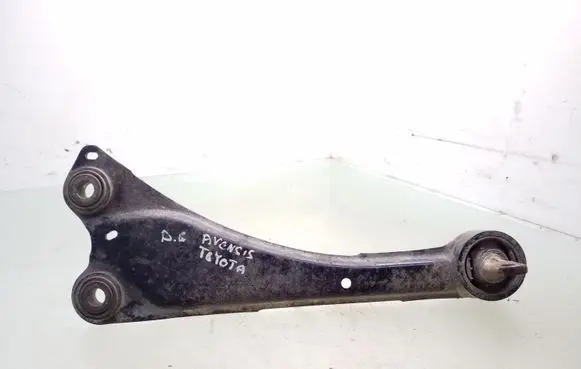 Toyota Avensis T270 Rear control arm