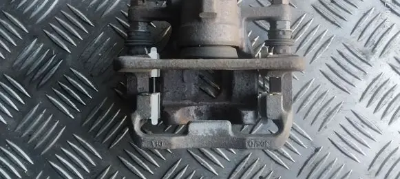 Mercedes-Benz B W245 Rear brake caliper