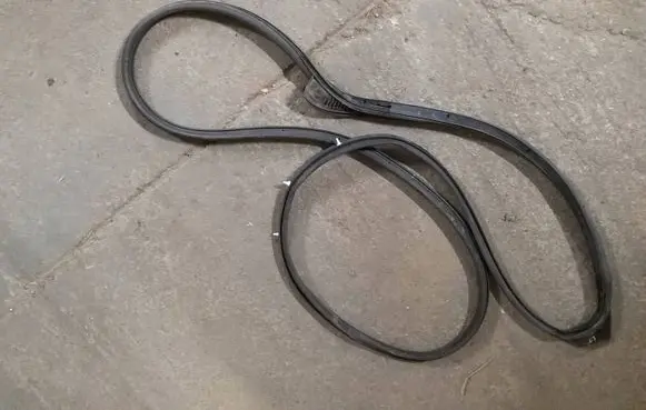 Toyota Yaris Rubber seal rear door 