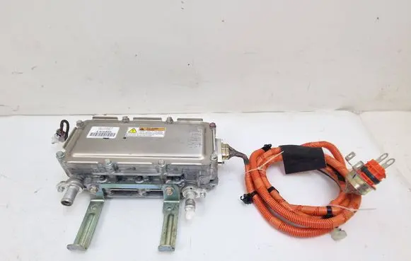 Mitsubishi Outlander Voltage converter inverter CAB411A033 HBC0028726 7807A007