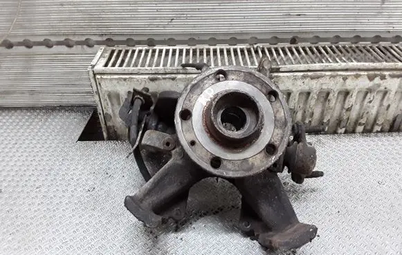 Volkswagen Caddy Front wheel hub spindle knuckle