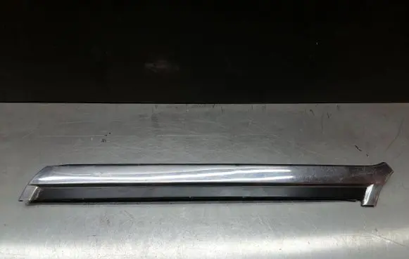 Nissan 240ZX, 280ZX, 300ZX Windshield trim 