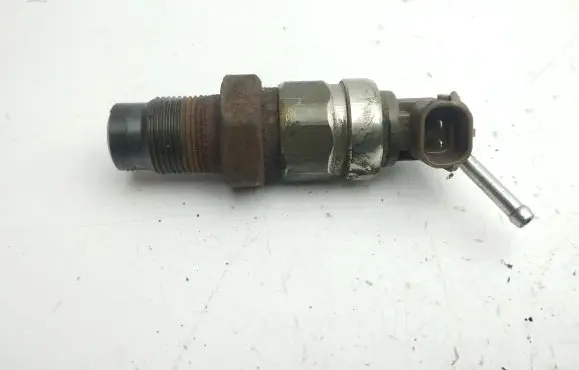 Toyota Corolla Verso AR10 Fuel pressure regulator EG007555