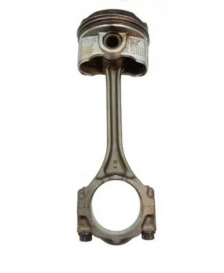 Toyota Yaris Piston with connecting rod 133