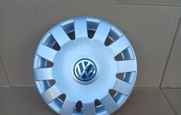 Volkswagen Sharan R16 wheel hub/cap/trim 7M3601147