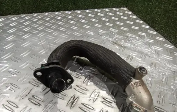 Opel Movano B Engine coolant pipe/hose 20419B0023 7099R