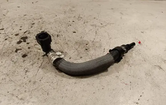 Jaguar XF X260 Fuel line pipe G4D39B337CC