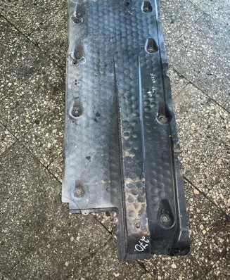 Volkswagen Jetta V Side bottom protection 1k0825211E