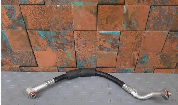 Ford Bronco Air conditioning (A/C) pipe/hose MB3B19N602BC