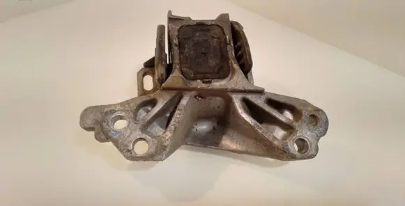 Citroen C5 Engine mount bracket 326B95