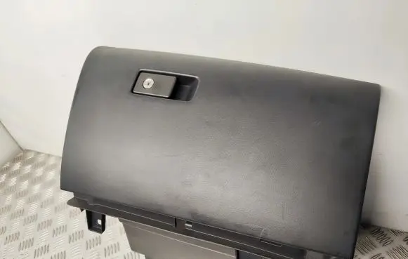 Volvo XC60 Glove box set 30755651
