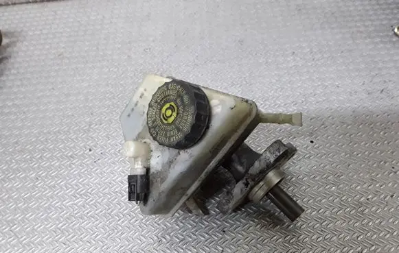 Mercedes-Benz CLK A209 C209 Master brake cylinder A2034300002