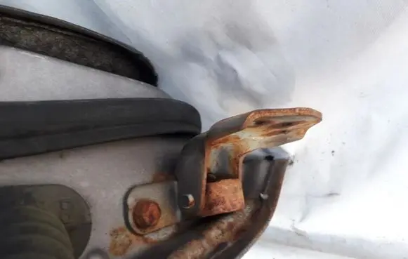 Mazda 626 Front door upper hinge
