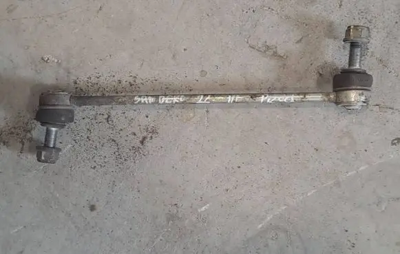 Dacia Sandero III Front anti-roll bar/stabilizer link 