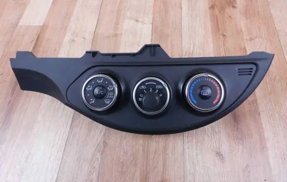 Toyota Yaris Climate control unit 554060D390 5590252200 559020D350