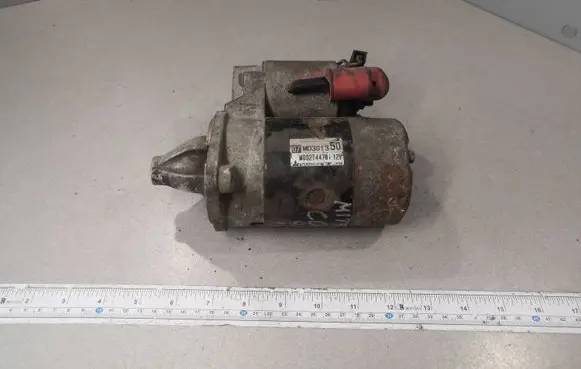 Mitsubishi Colt Starter motor M002T44781 MD301350