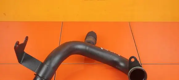 Audi Q7 4L Engine coolant pipe/hose 17MB48