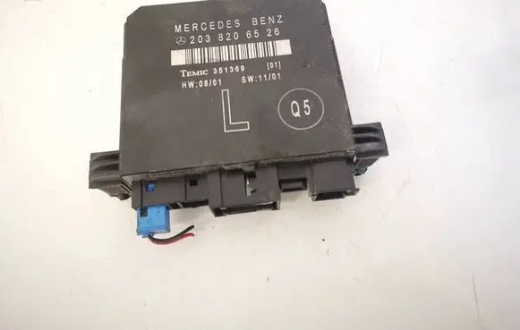 Mercedes-Benz C W203 Door control unit/module 2038206526