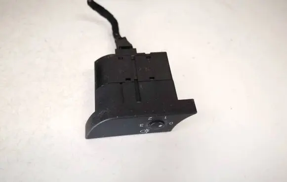 Audi A4 S4 B7 8E 8H Headlight level height control switch 8e1919094