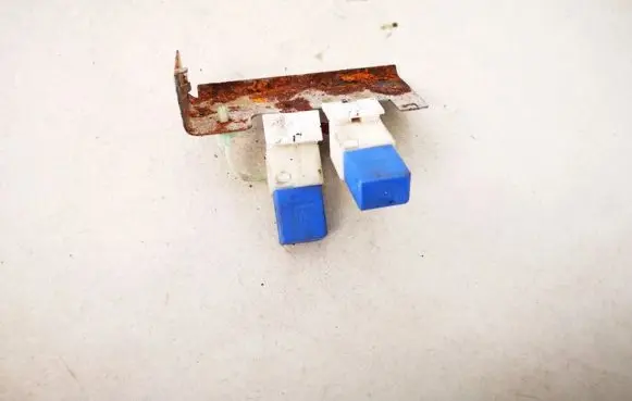 Nissan X-Trail T30 Other relay 2523079917