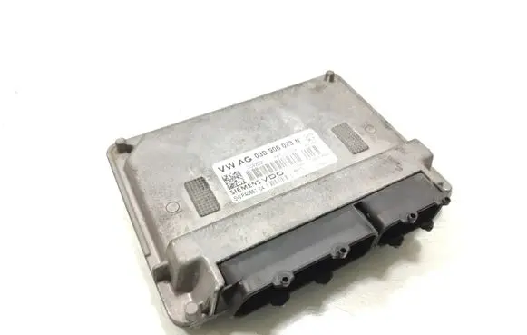 Skoda Fabia Mk2 (5J) Engine control unit/module 03D906023N 5WP40851