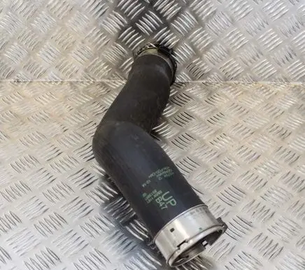 BMW 2 F22 F23 Intercooler hose/pipe 8513851
