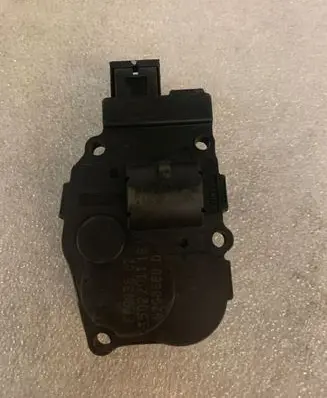 BMW X5 E70 Air flap motor/actuator 9298886 150220111B