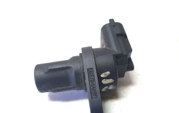 Mercedes-Benz CLS C219 Camshaft position sensor A0041539628