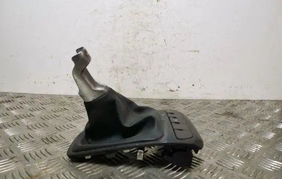 KIA Stonic Handbrake lever cover (leather/fabric) 