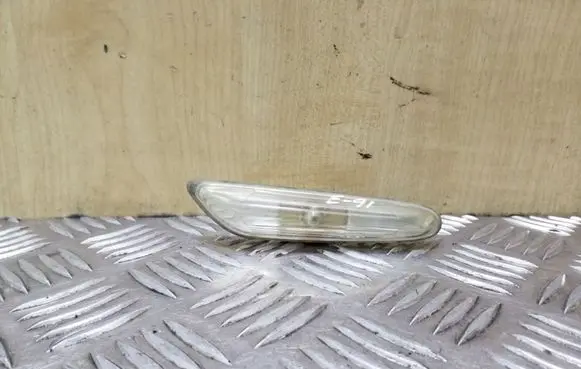 BMW 3 E90 E91 Front fender indicator light 6932998