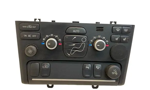 Volvo XC90 Climate control unit 30710682 1589534C