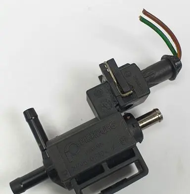 Volvo C70 Turbo solenoid valve 30670449