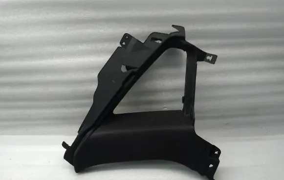 Volvo S90, V90 Fender mounting bracket 31688107 31862197