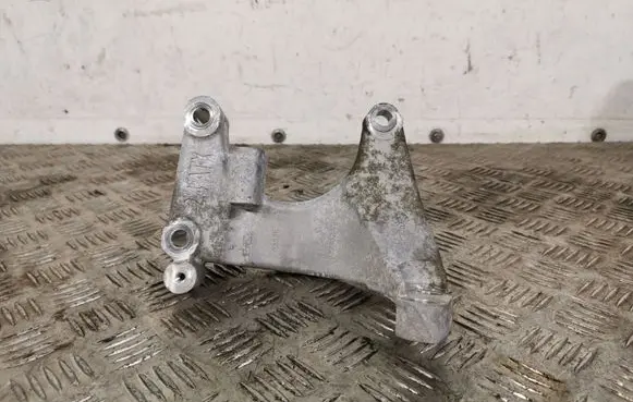 Jeep Compass Front differential bracket 68298626AA