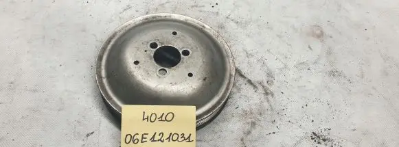 Audi A6 S6 C6 4F Water pump pulley 06E121031A